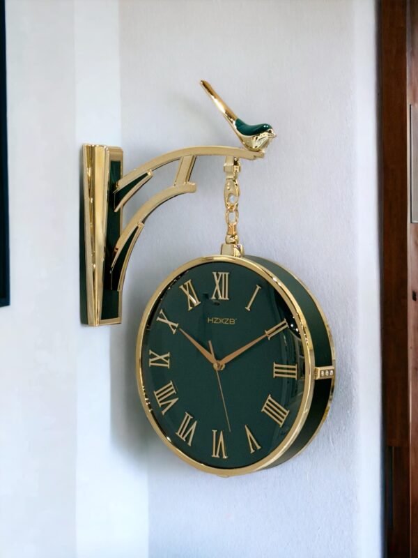 Green Sparrow Head Station Clock
