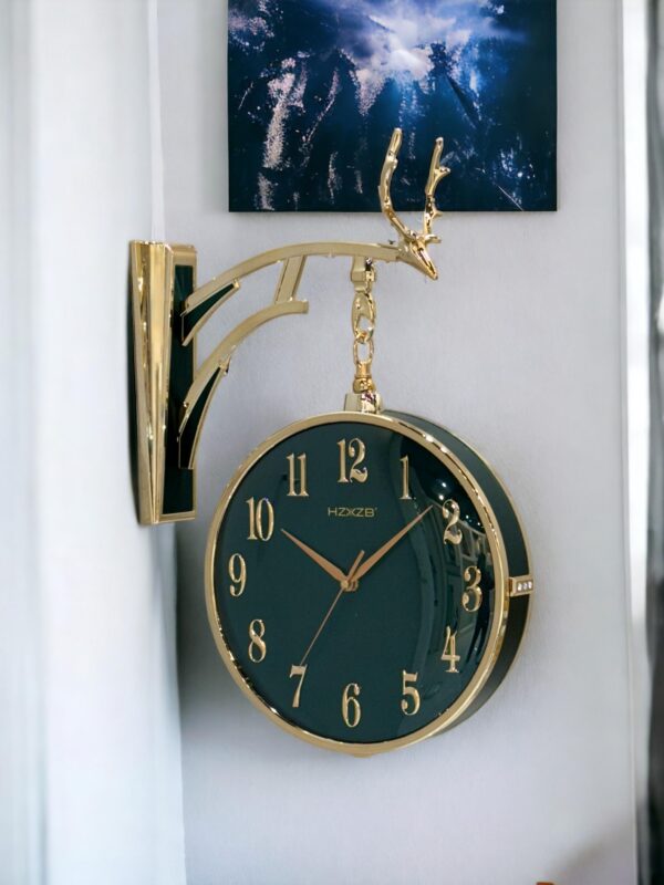 Green Deer Head Station Clock